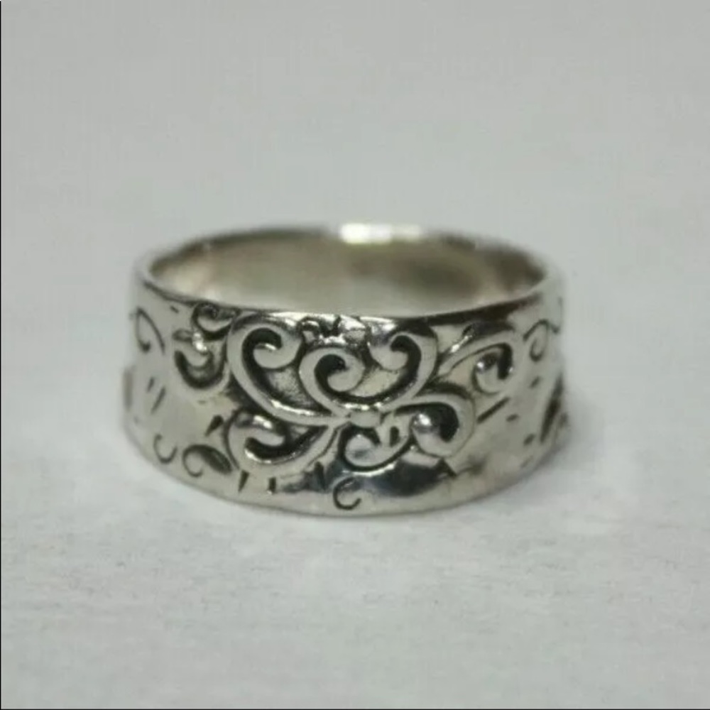 ISO Poseidon ring size 8 or 9